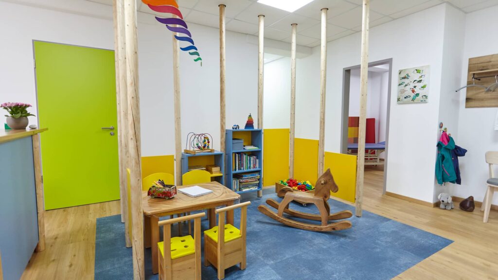 Wartebereich mit Spielecke